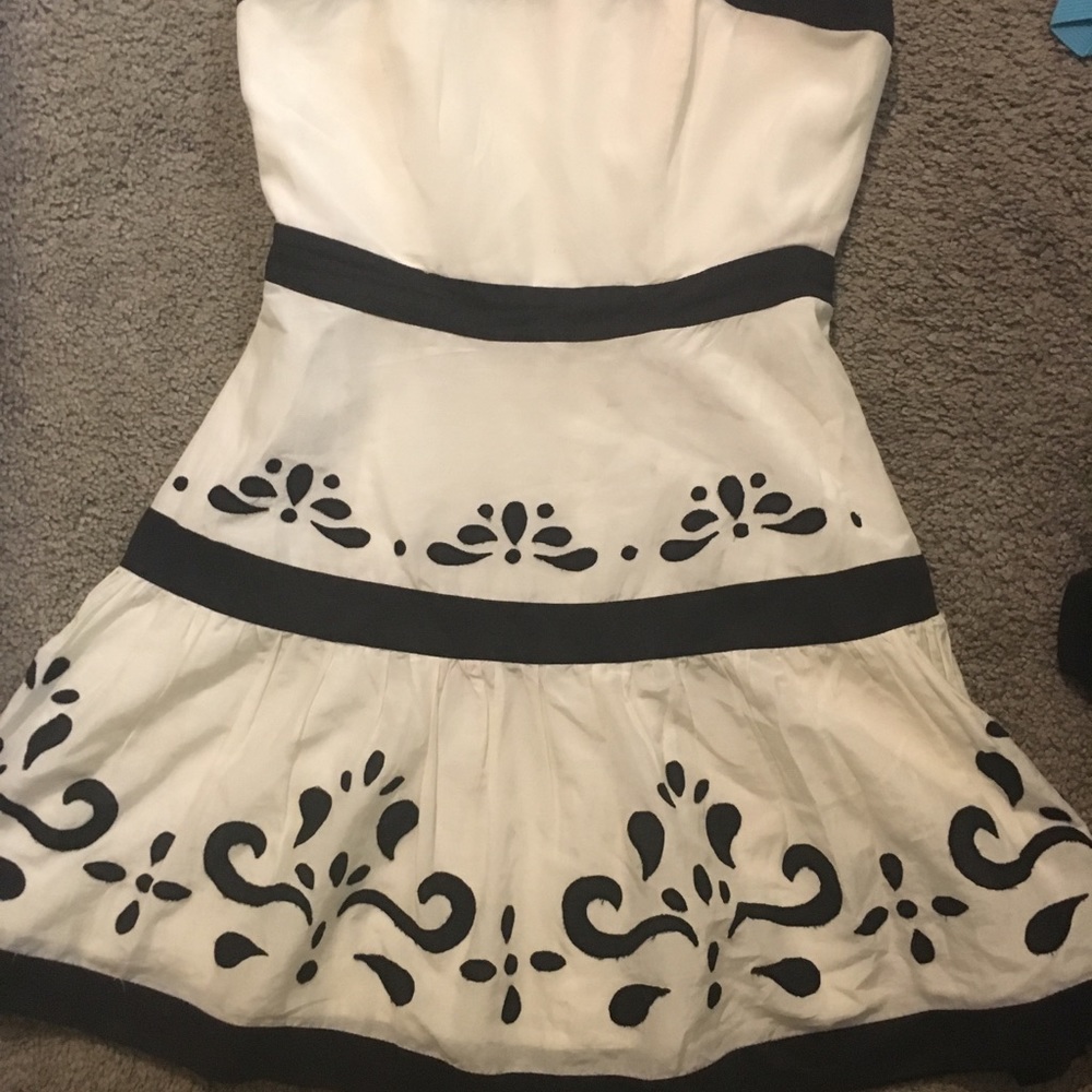 Dress- s- forever 21- strapless